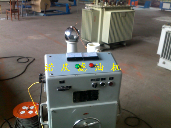 變壓器油濾油機(jī)-現(xiàn)場取樣檢測(cè)